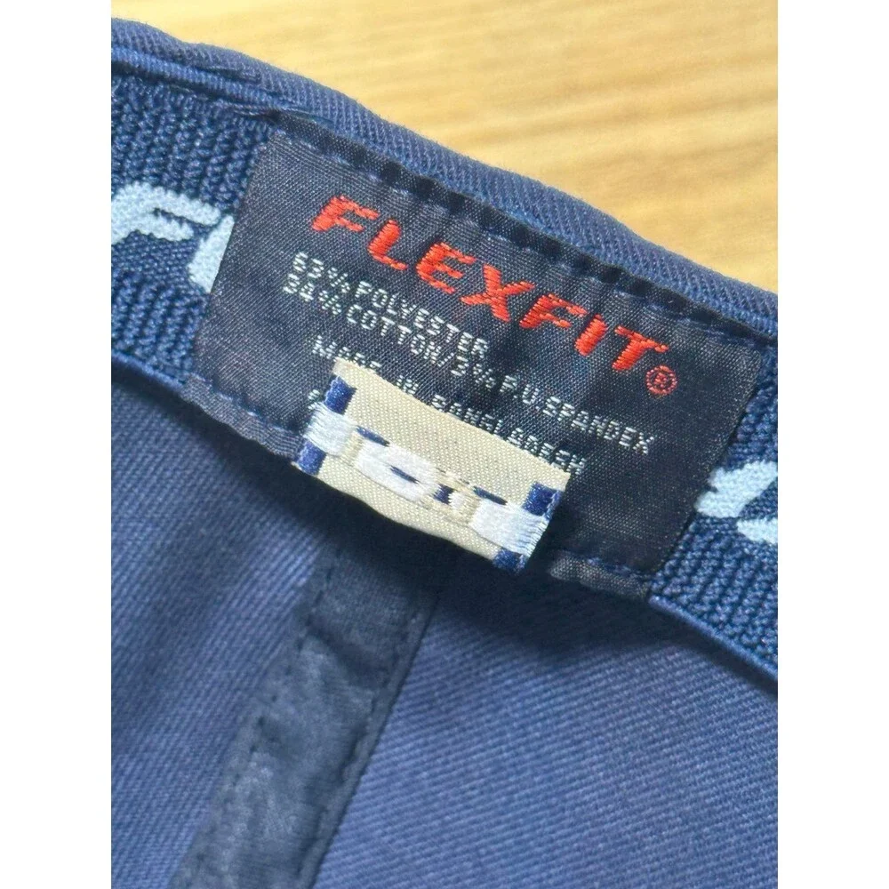 NWT Ariat Flexfit Flag Logo Patch Fitted Hat Cap Outdoors Navy Blue Size‎ L/XL